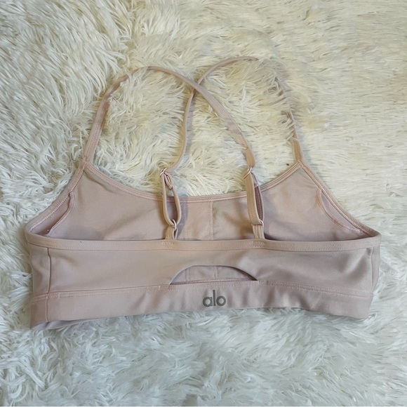 Alo Yoga Airlift Intrigue Bra - Picture 8 of 9